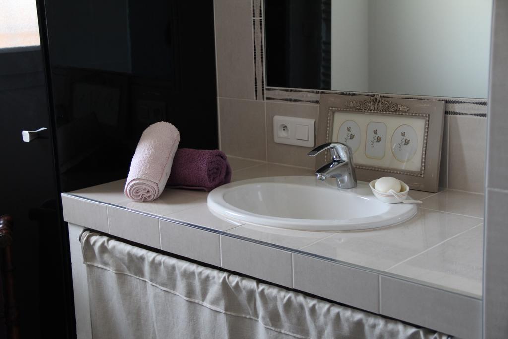 Villa Des Oliviers Fontvieille Kültér fotó
